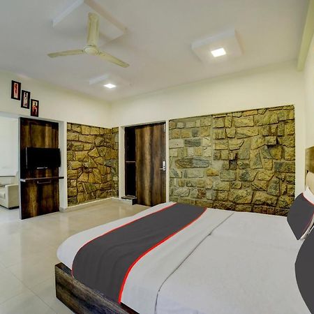 העיר בנגלור Collection O New Royal Serenity Inn מראה חיצוני תמונה